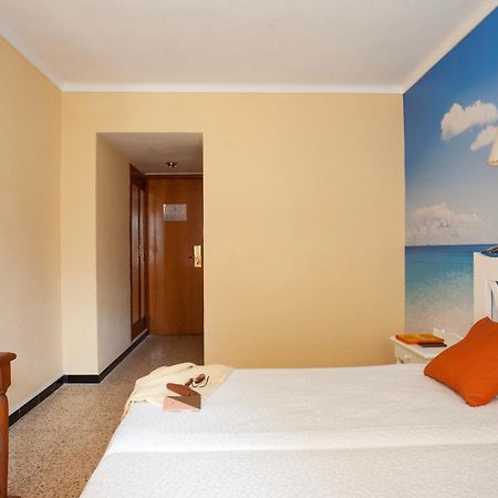 Bj Hostal Bona Vista S'Illot  Exterior foto