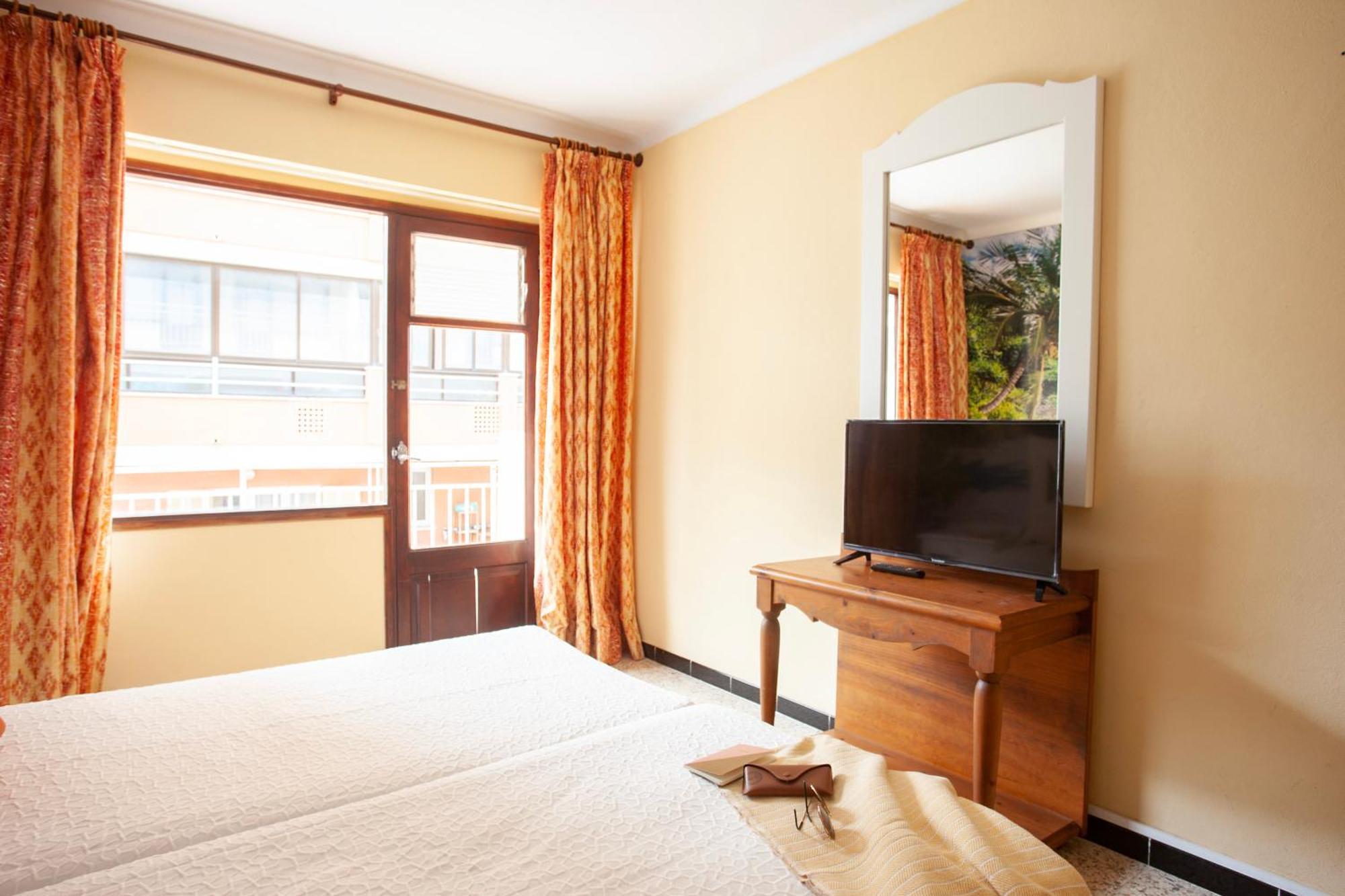 Bj Hostal Bona Vista S'Illot  Exterior foto